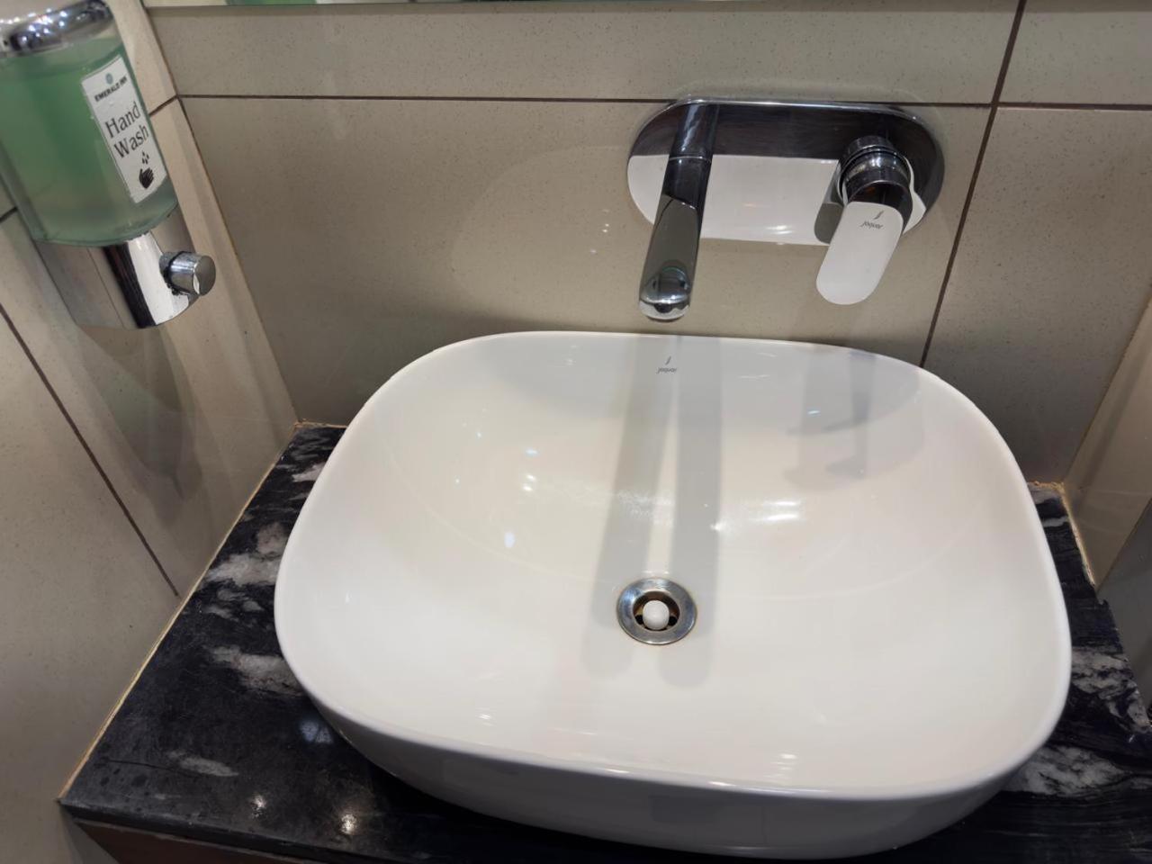 Hotel Emerald Inn Bhopal Luaran gambar